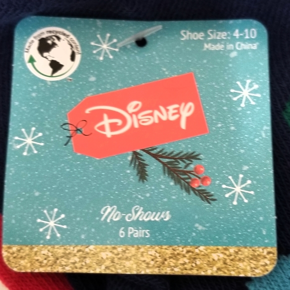 Disney Lilo & Stitch Christmas Socks - Picture 3 of 4